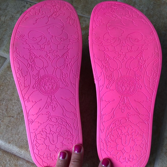 🤗sold 💝Versace Baroque Medusa Slides - Picture 5 of 6